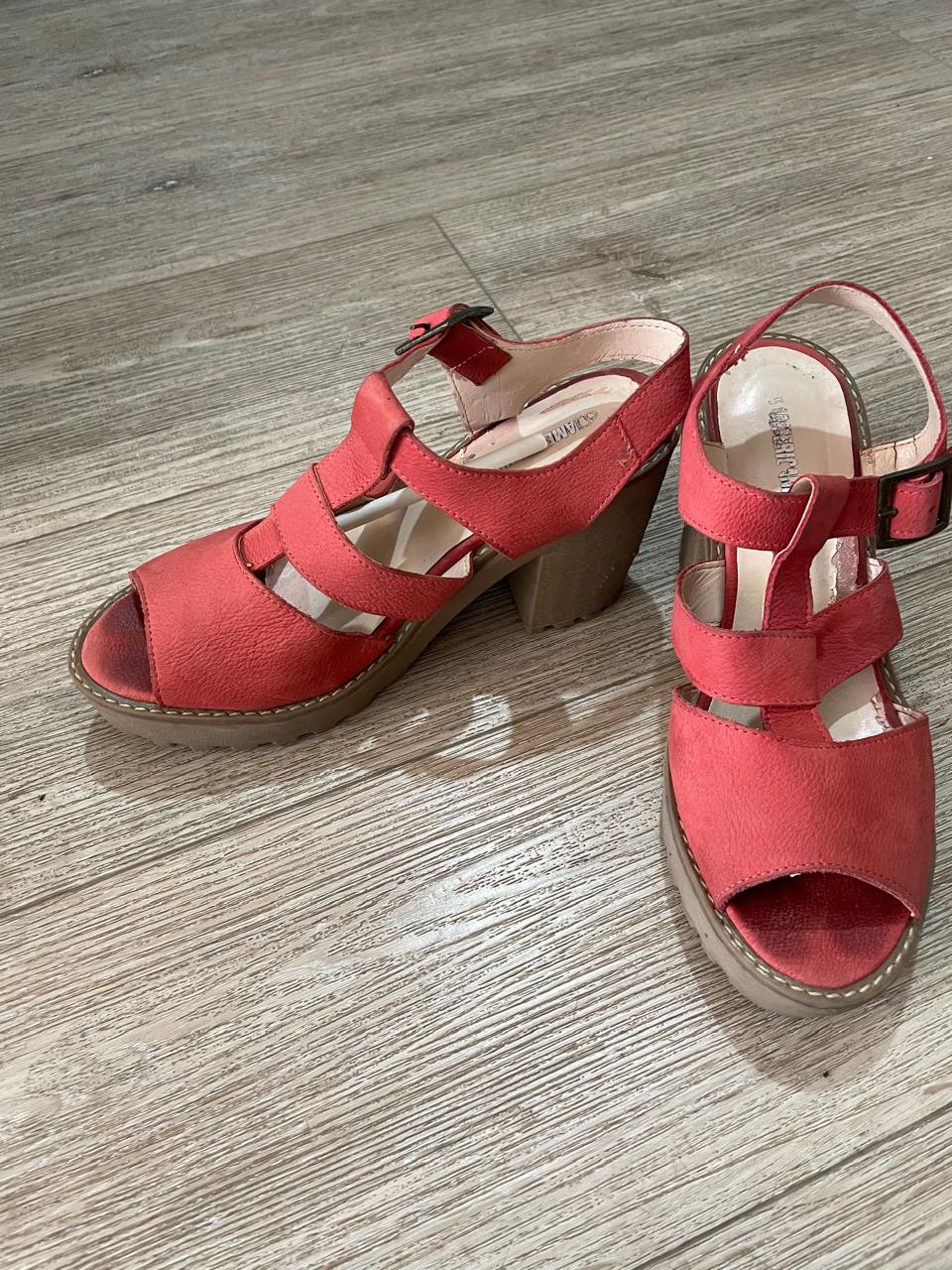 Sandalias Americanino talla 37
