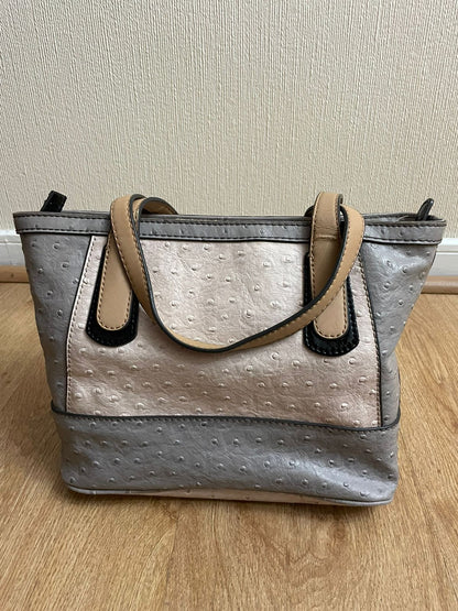 Cartera Guess