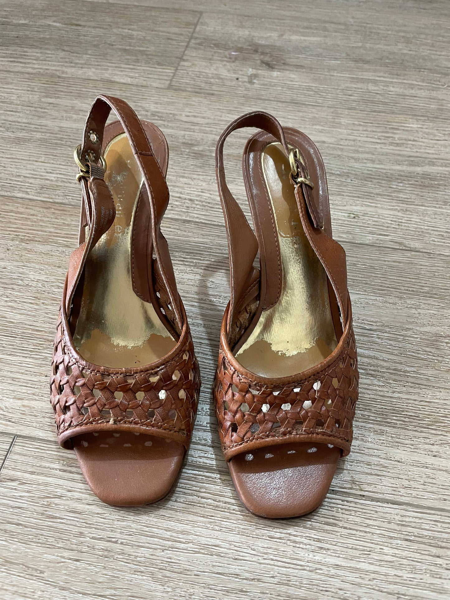 Sandalias Naturalizer talla 35
