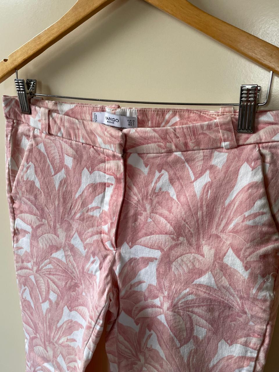 Pantalón rosa Mango talla 40
