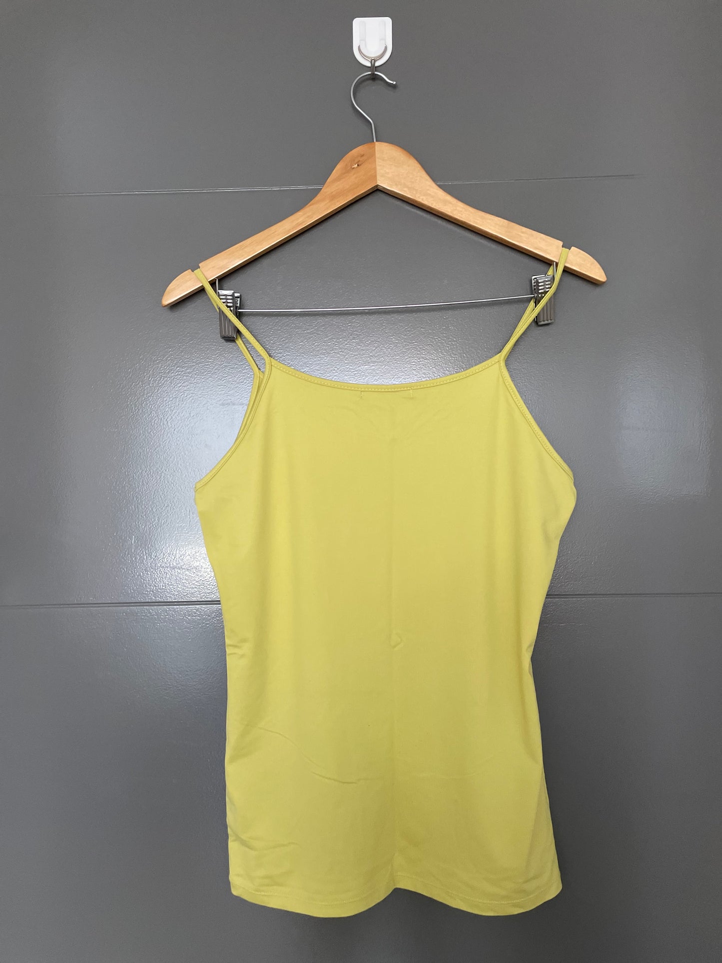Polera tiritas basement talla L