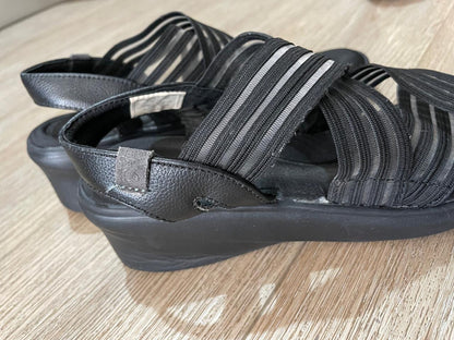 Sandalias 16 horas talla 37