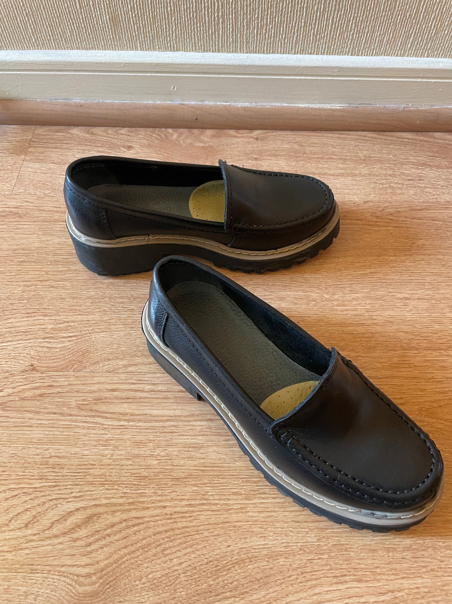 Zapato Mocasín cuero talla 35